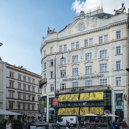 Pension Neuer Markt-3